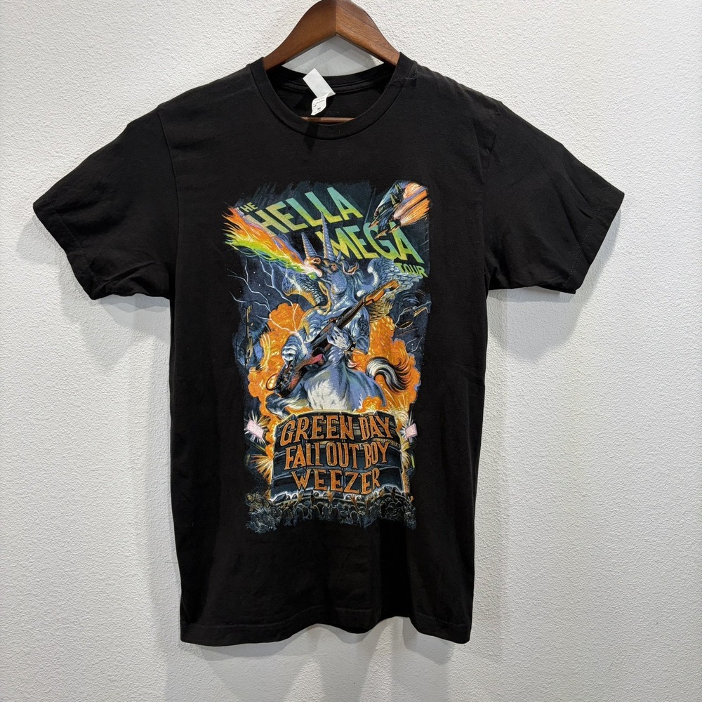 2021 The Hella Mega Tour Shirt - Sz M - Green Day Fall Out Boy Weezer Band Rock